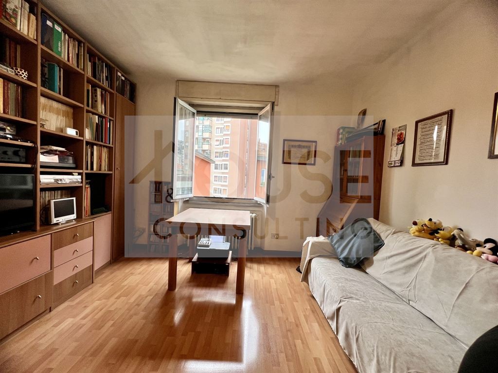 Quadrilocale all’ultimo piano Sesto San Giovanni zona Rondò