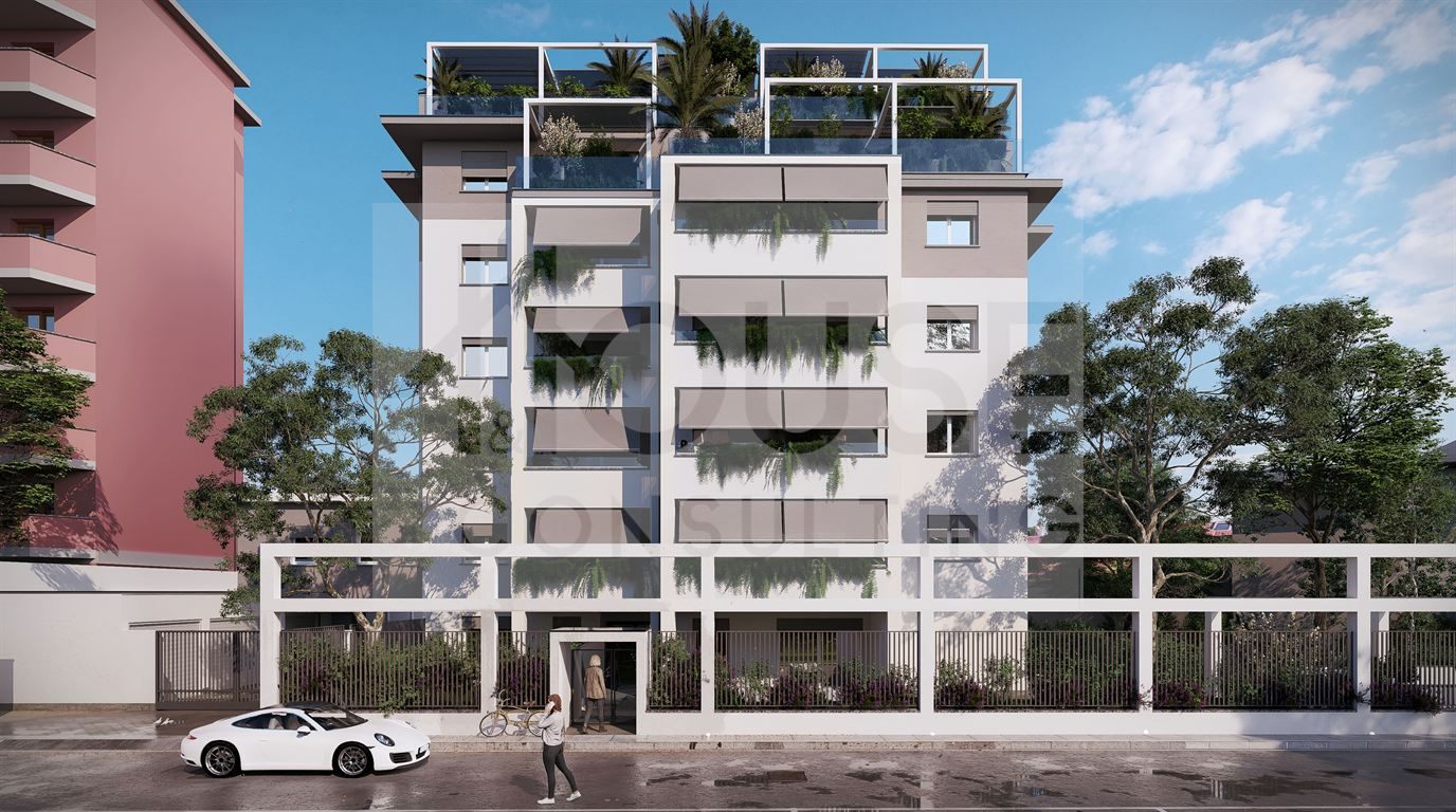 trilocale al piano terra con giardino privato da 335 mq