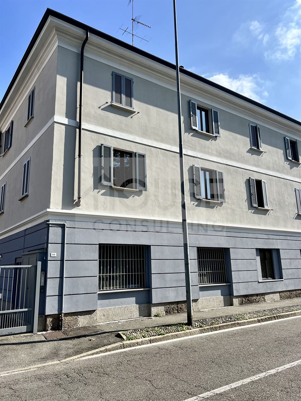 TRILOCALE FRONTE PARCO
